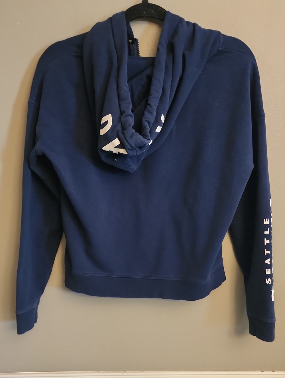DKNY Seattle Seahawks Navy Full-Zip Crop Hoodie with Branded Drawstrings - Picture 5 of 16